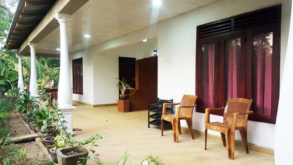 Kassapa Home Stay Sigiriya Buitenkant foto